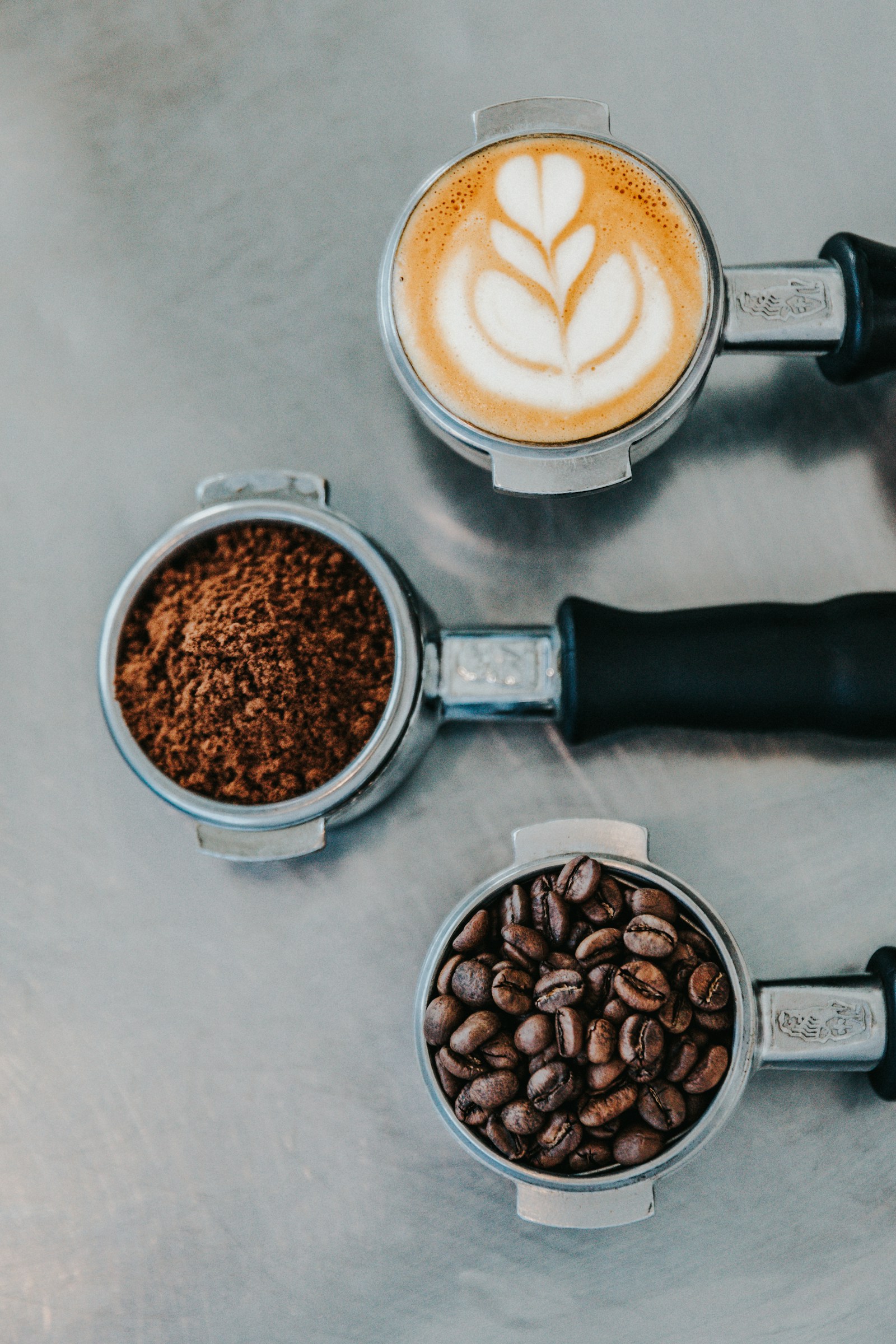 Coffee Lab Minimalista, cafeteria especial com cardápio enxuto e métodos manuais