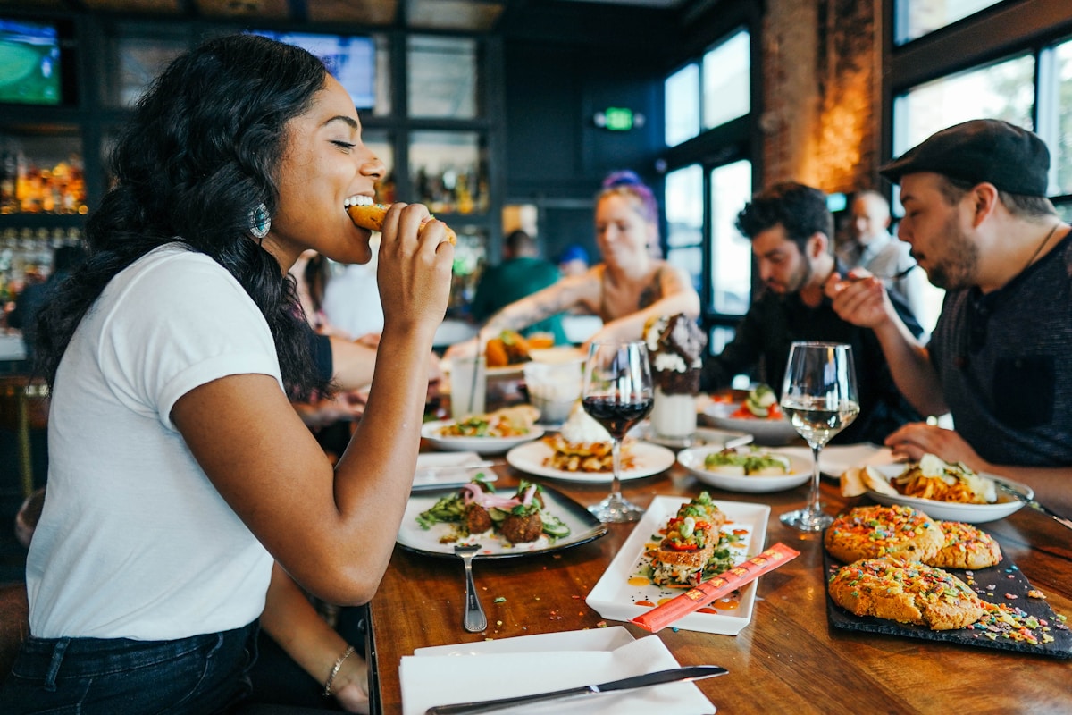 Painel de mapa de mesas e gestão de salão de restaurante
